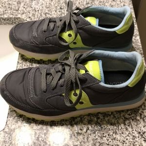 Saucony size 9 Women's